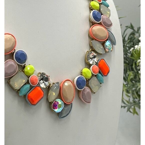 J. Crew Brûlée Neon Pastel Multicolor Fiesta Rhinestone Crystal Cluster Necklace - Picture 13 of 16